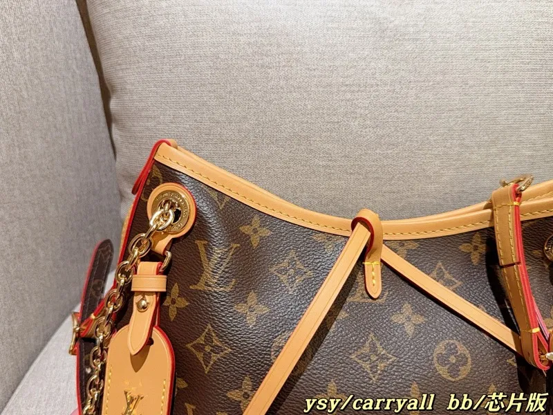 All categories Official website "Brand Women's Bags" Women's Bags 💙 LV 2025 new LV armpit bag