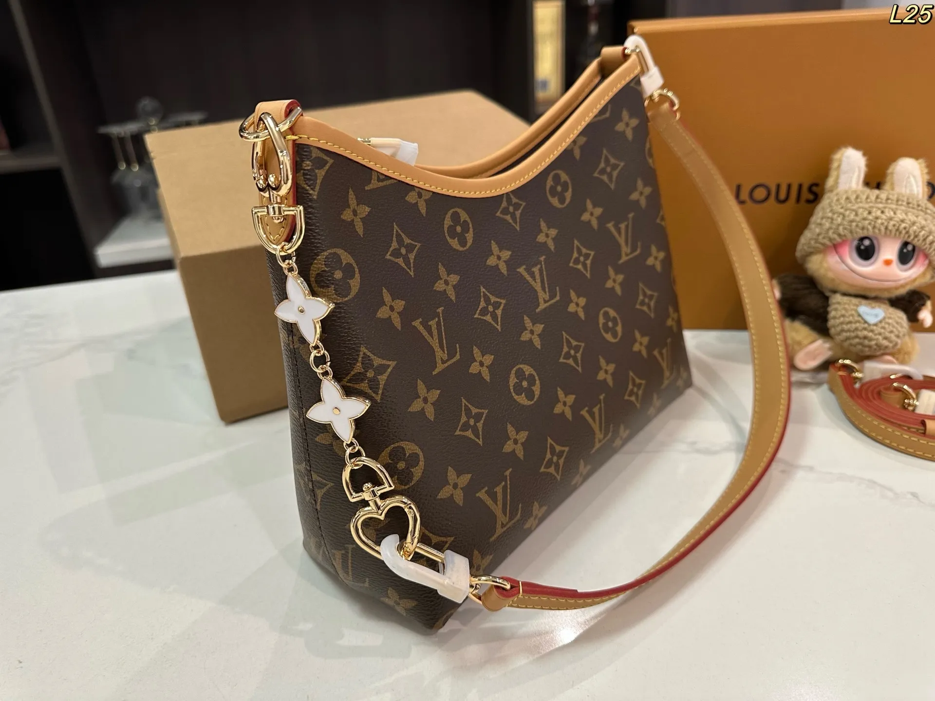 All Categories Official Website "Brand Women's Bags" Women's Bags 💙 LV 2025 New LV Crossbody Bag