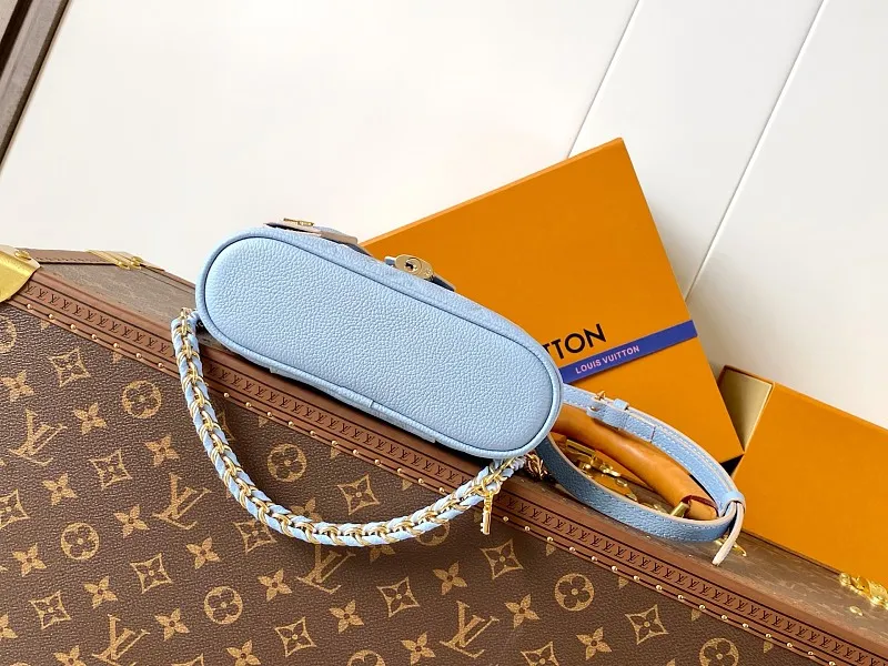 All Categories Official Website "Brand Women's Bags" Women's Bags 💙 LV 2026 New LV Crossbody Bag