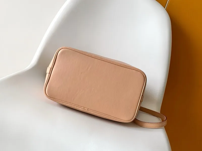 All Categories Official Website "Brand Women's Bags" Women's Bags 💙 LV 2026 New LV Crossbody Bag