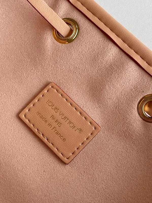 All Categories Official Website "Brand Women's Bags" Women's Bags 💙 LV 2026 New LV Crossbody Bag