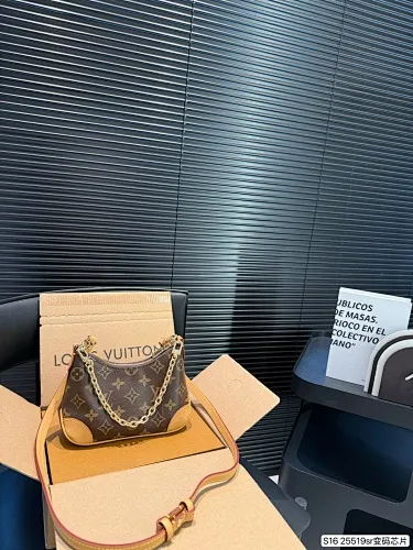 All categories Official website "Brand Women's Bags" Women's Bags 💙 LV 2025 new LV armpit bag