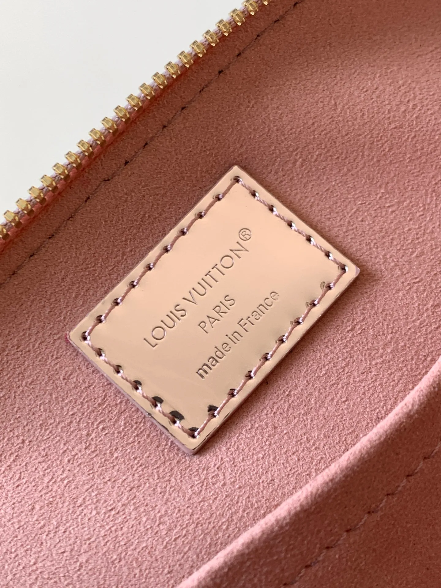 All Categories Official Website "Brand Women's Bags" Women's Bags 💙 LV 2026 New LV Crossbody Bag