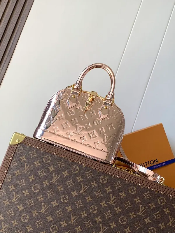 All Categories Official Website "Brand Women's Bags" Women's Bags 💙 LV 2026 New LV Crossbody Bag