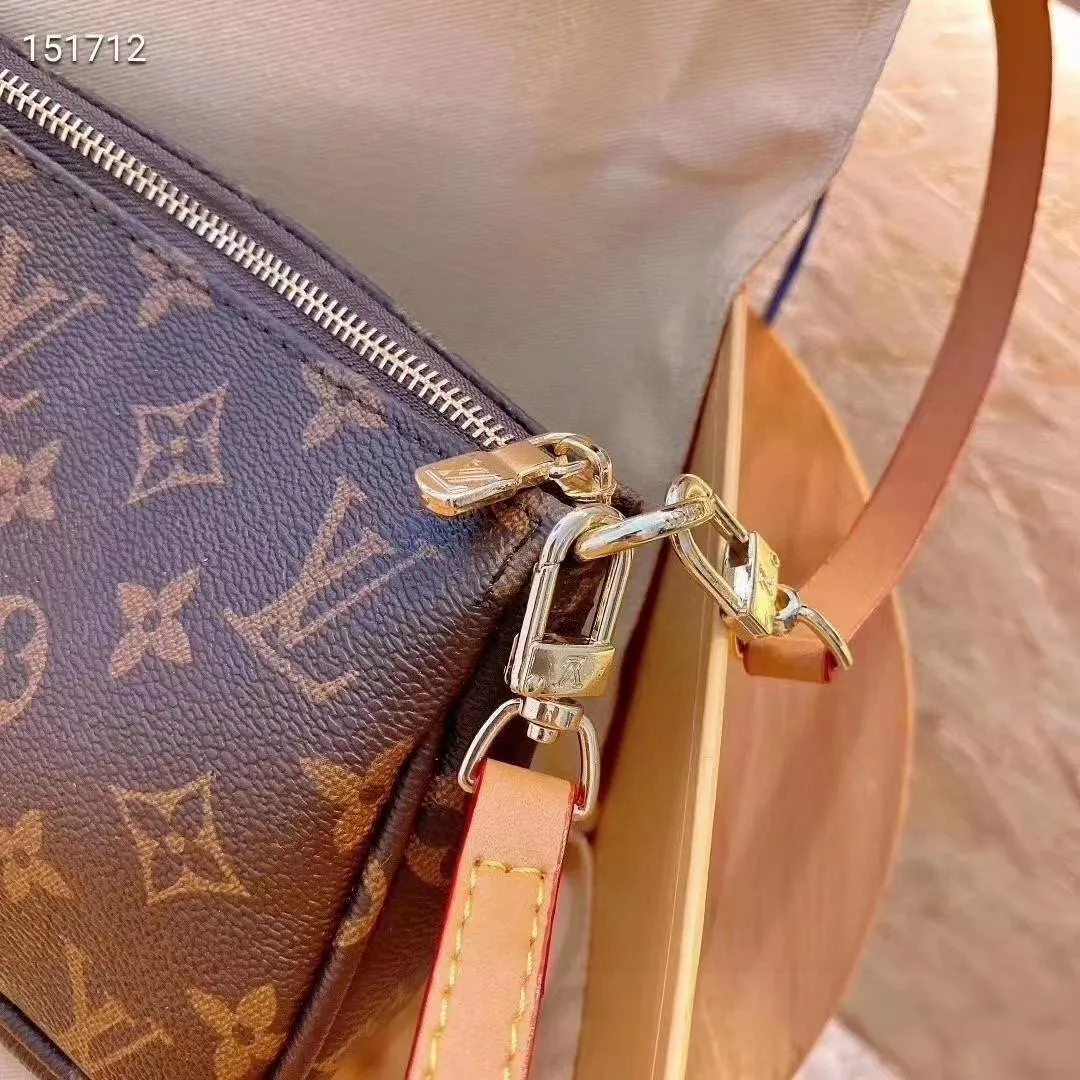 All categories Official website "Brand Women's Bags" Women's Bags 💙 LV fine imitation LV, high imitation LV bags, LV crossbody bags, 2023 official latest version LV crossbody bags, LV bag factory, recommended bags, size: 22CM