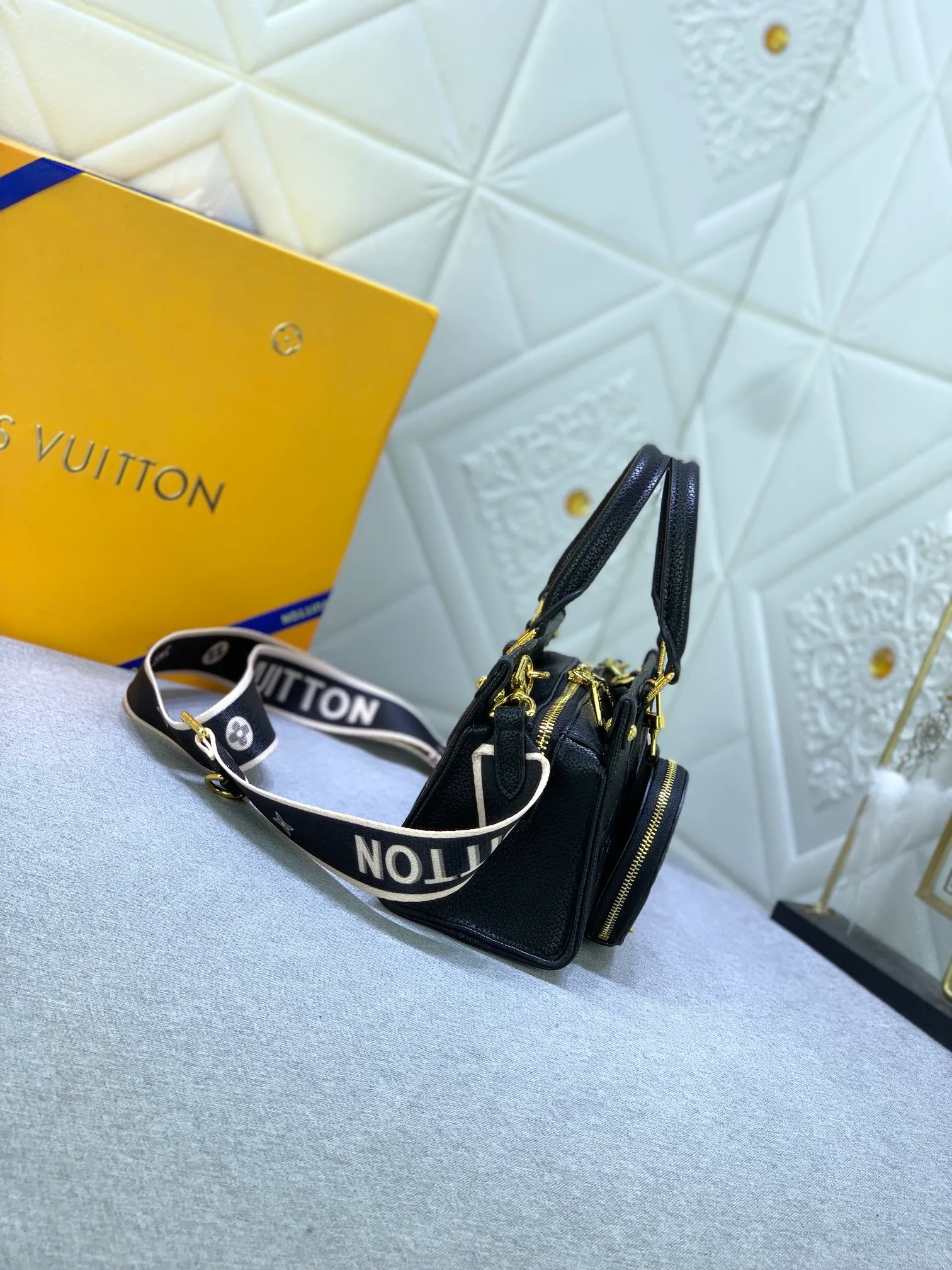 All Categories Official Website "Brand Women's Bags" Women's Bags 💙 LV 2024 New LV Crossbody Bag