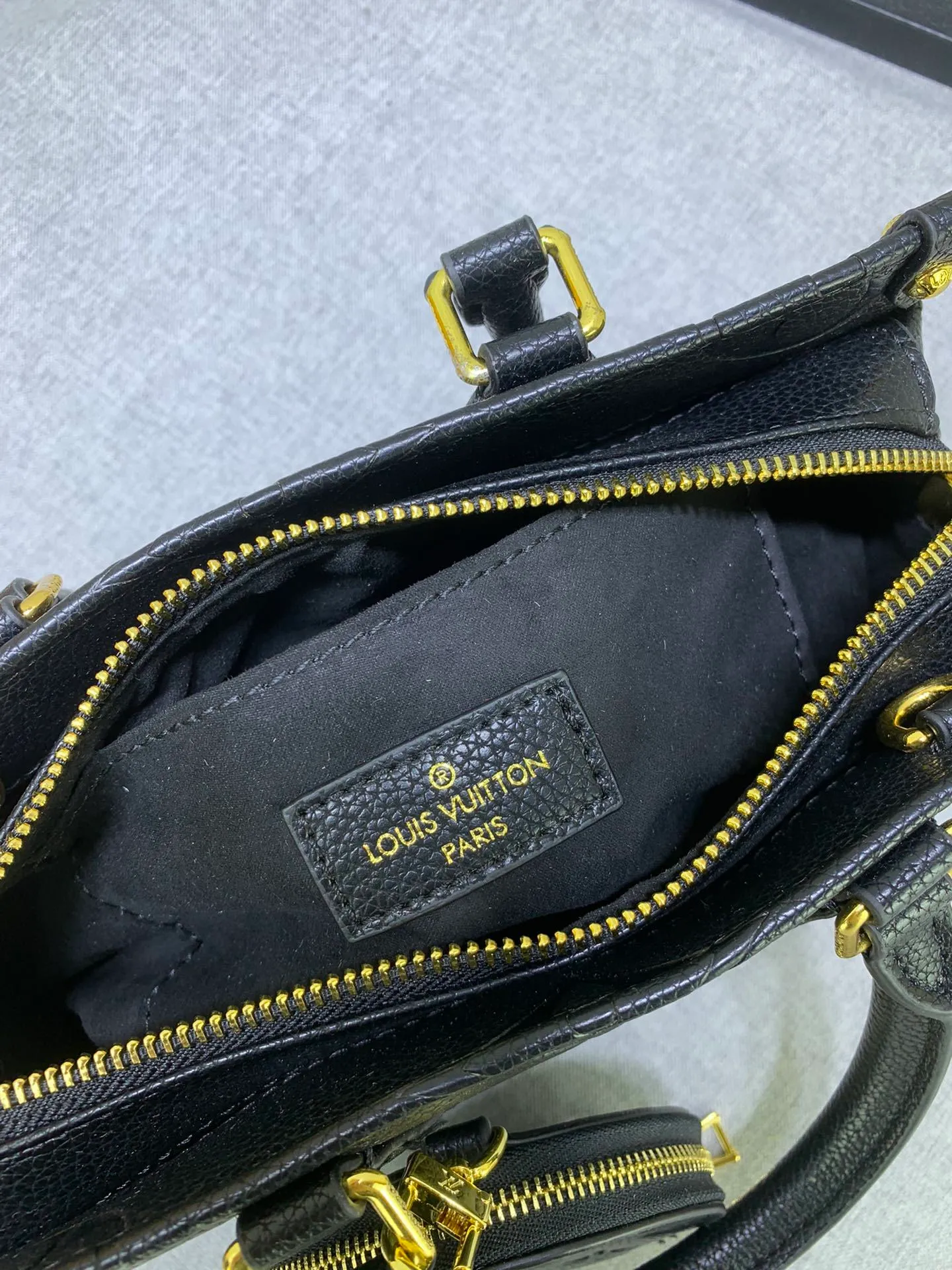 All Categories Official Website "Brand Women's Bags" Women's Bags 💙 LV 2024 New LV Crossbody Bag