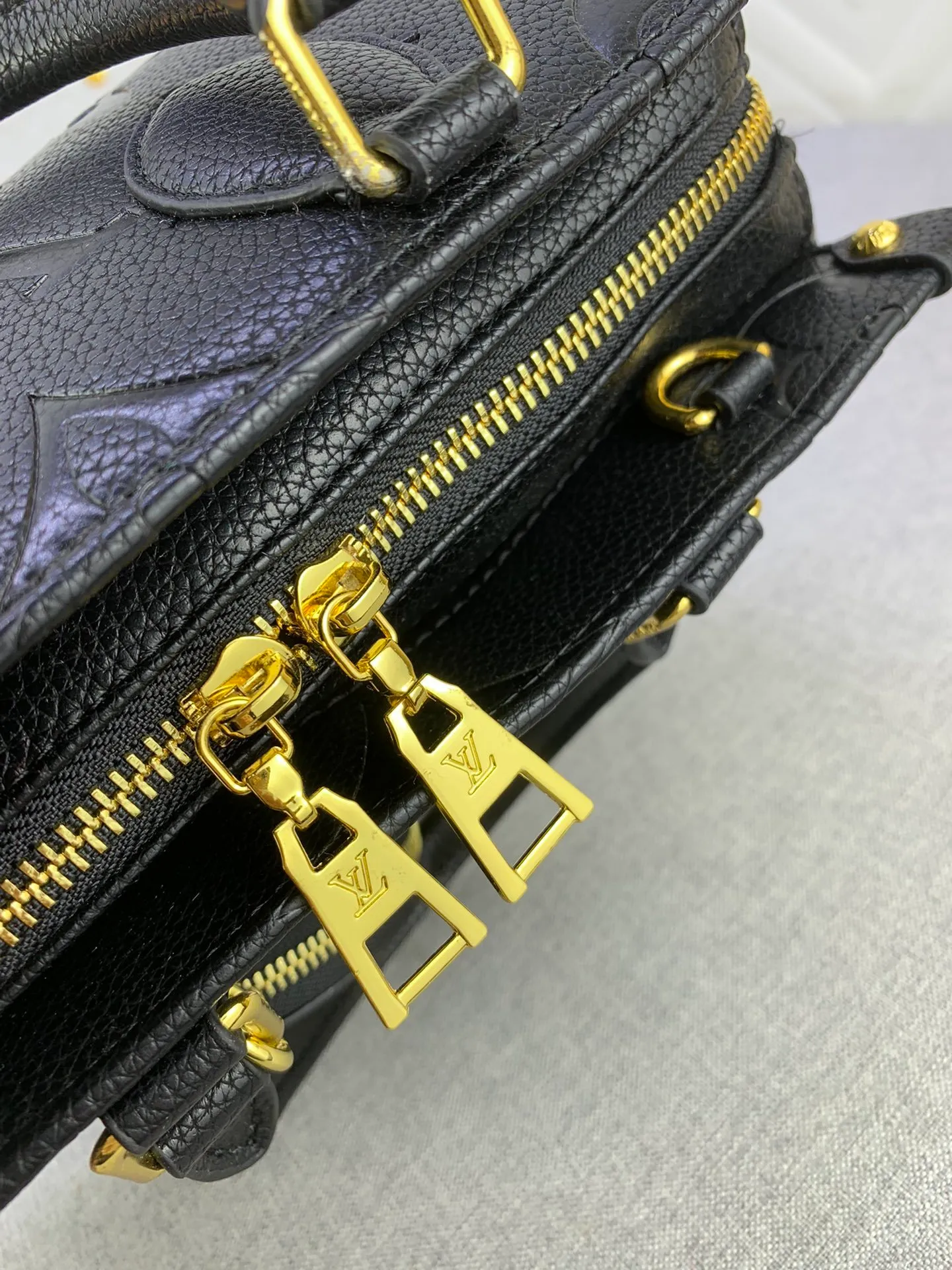 All Categories Official Website "Brand Women's Bags" Women's Bags 💙 LV 2024 New LV Crossbody Bag