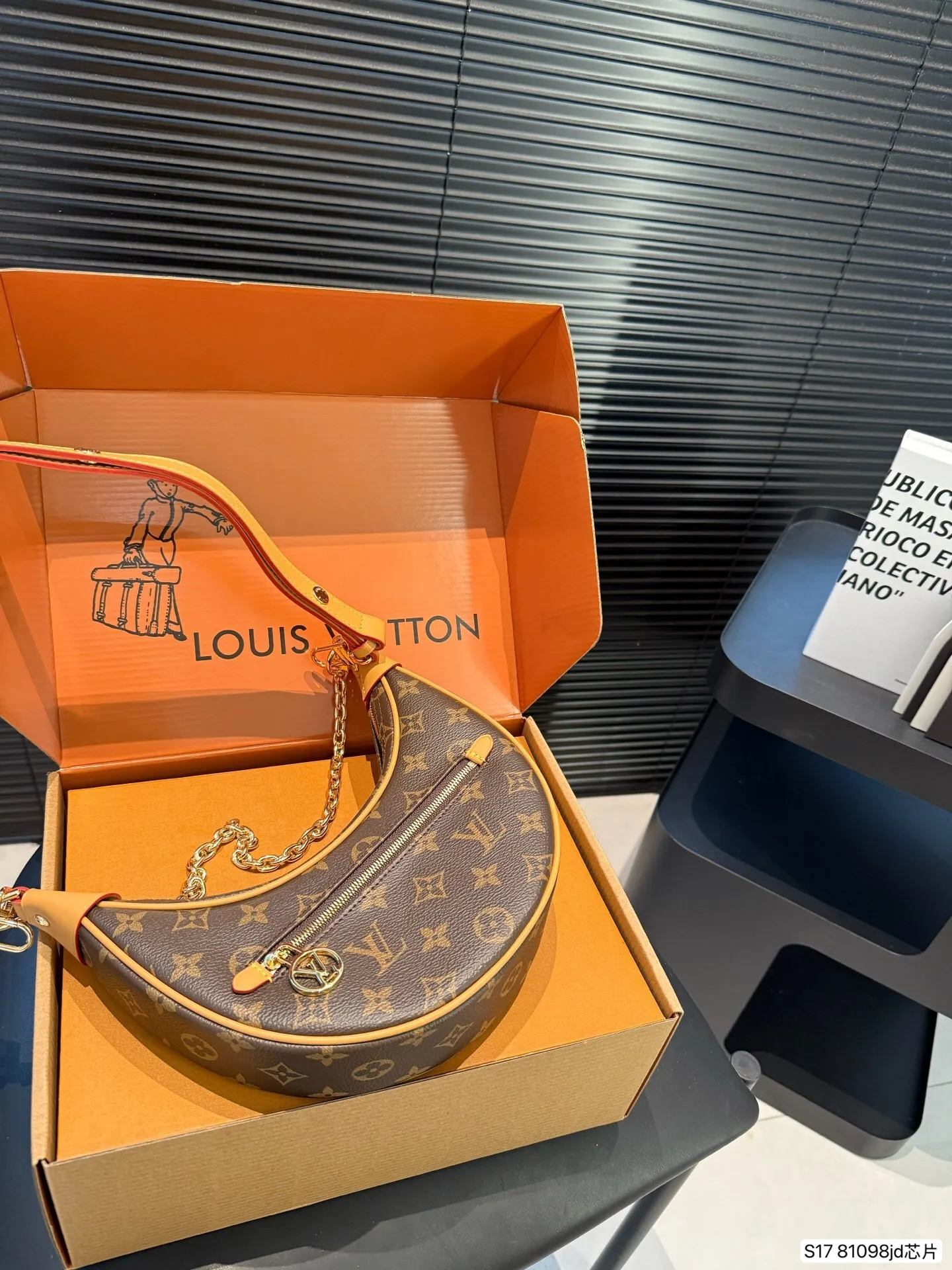 All categories Official website "Brand Women's Bags" Women's Bags 💙 LV 2025 new LV armpit bag