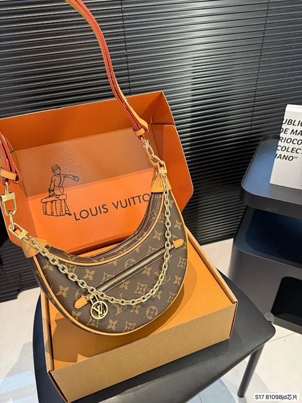 All categories Official website "Brand Women's Bags" Women's Bags 💙 LV 2025 new LV armpit bag