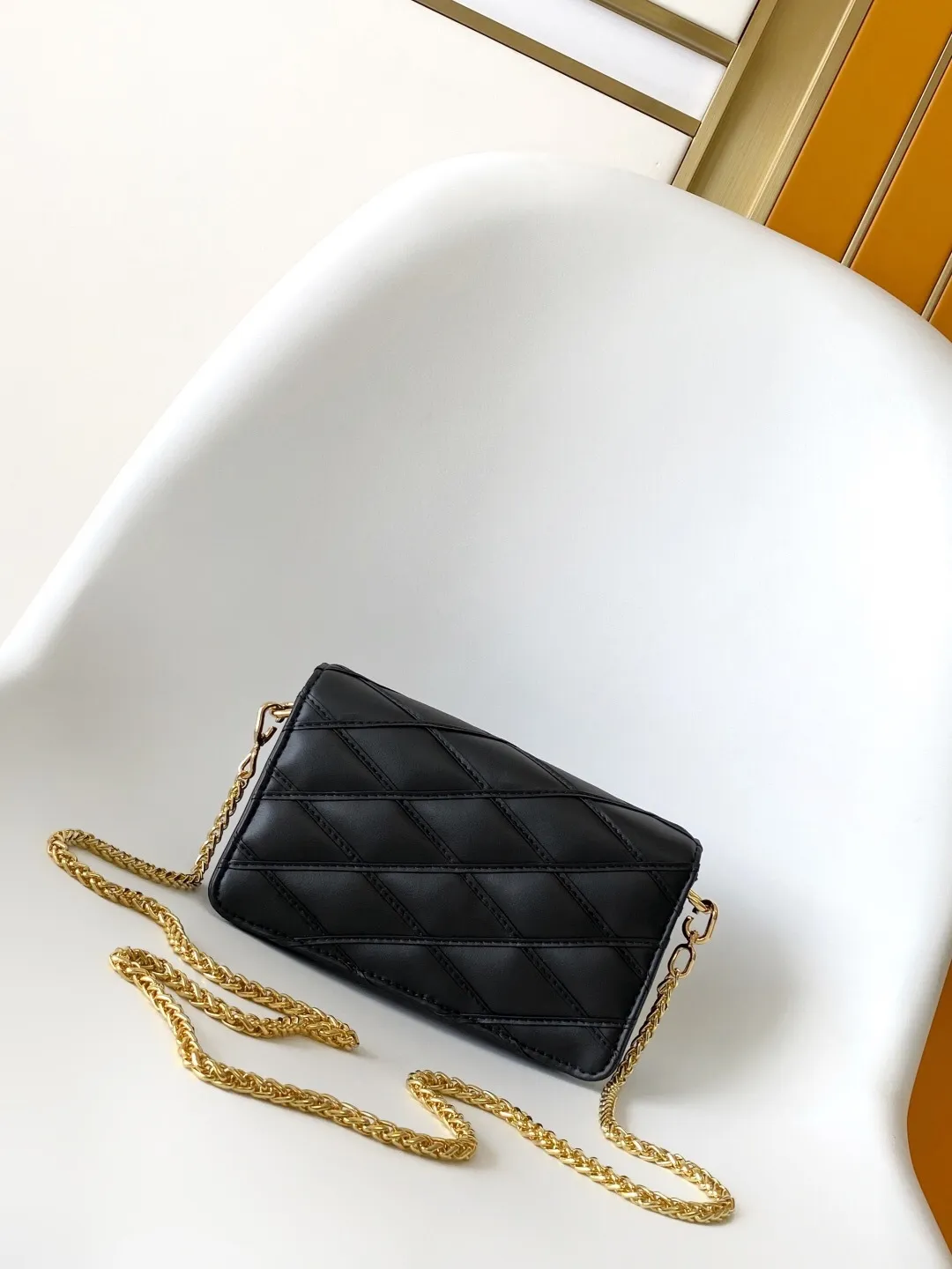 All Categories Official Website "Brand Women's Bags" Women's Bags 💙 LV 2025 New LV Crossbody Bag