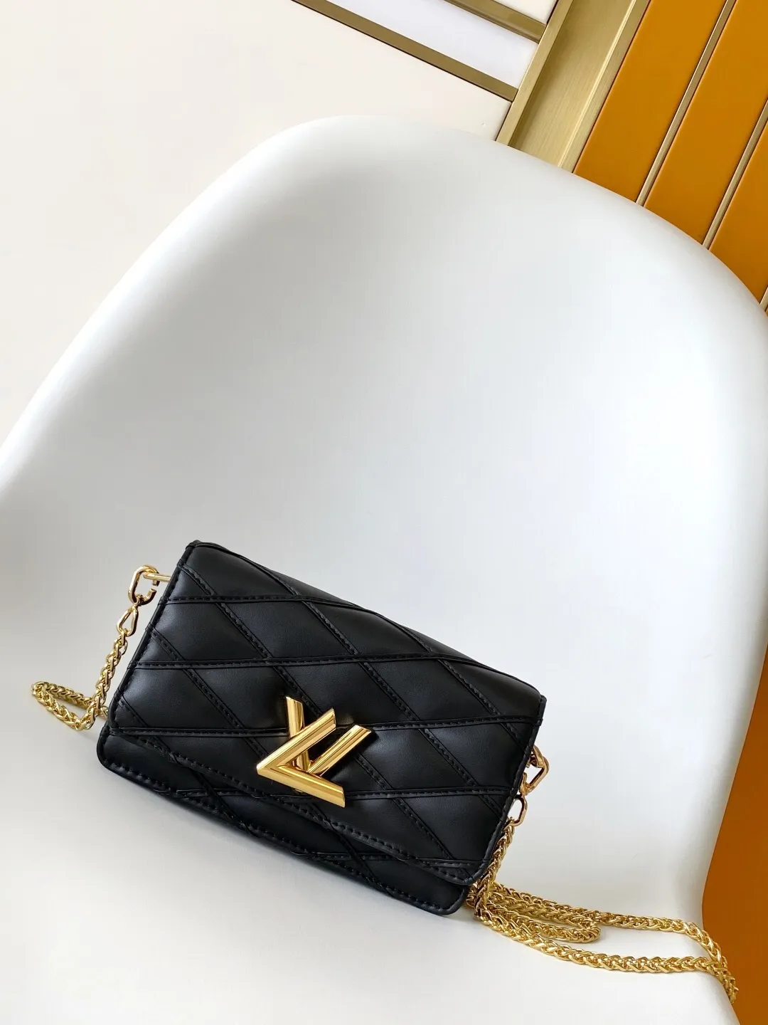 All Categories Official Website "Brand Women's Bags" Women's Bags 💙 LV 2025 New LV Crossbody Bag