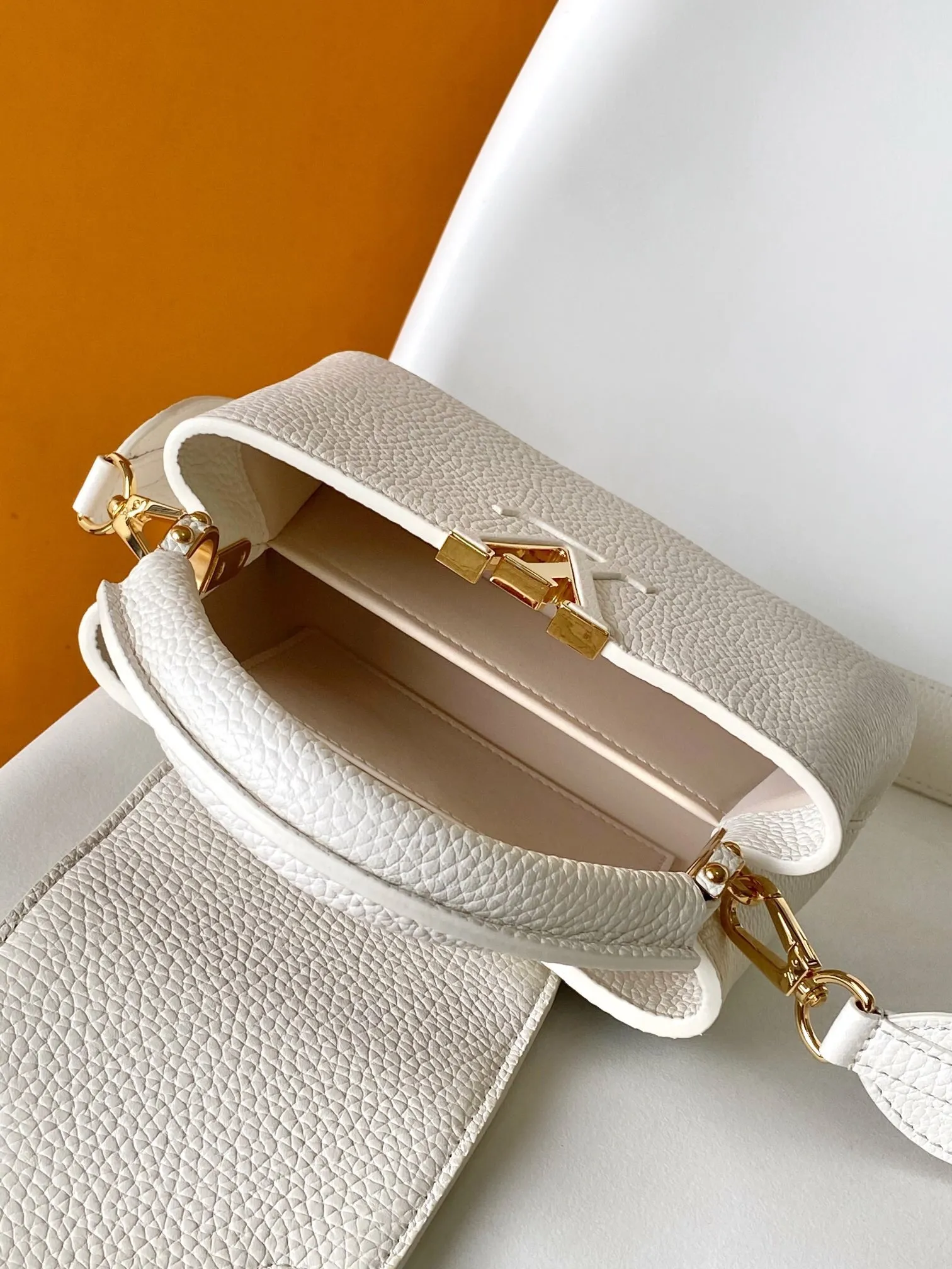 All Categories Official Website "Brand Women's Bags" Women's Bags 💙 LV 2025 New LV Crossbody Bag