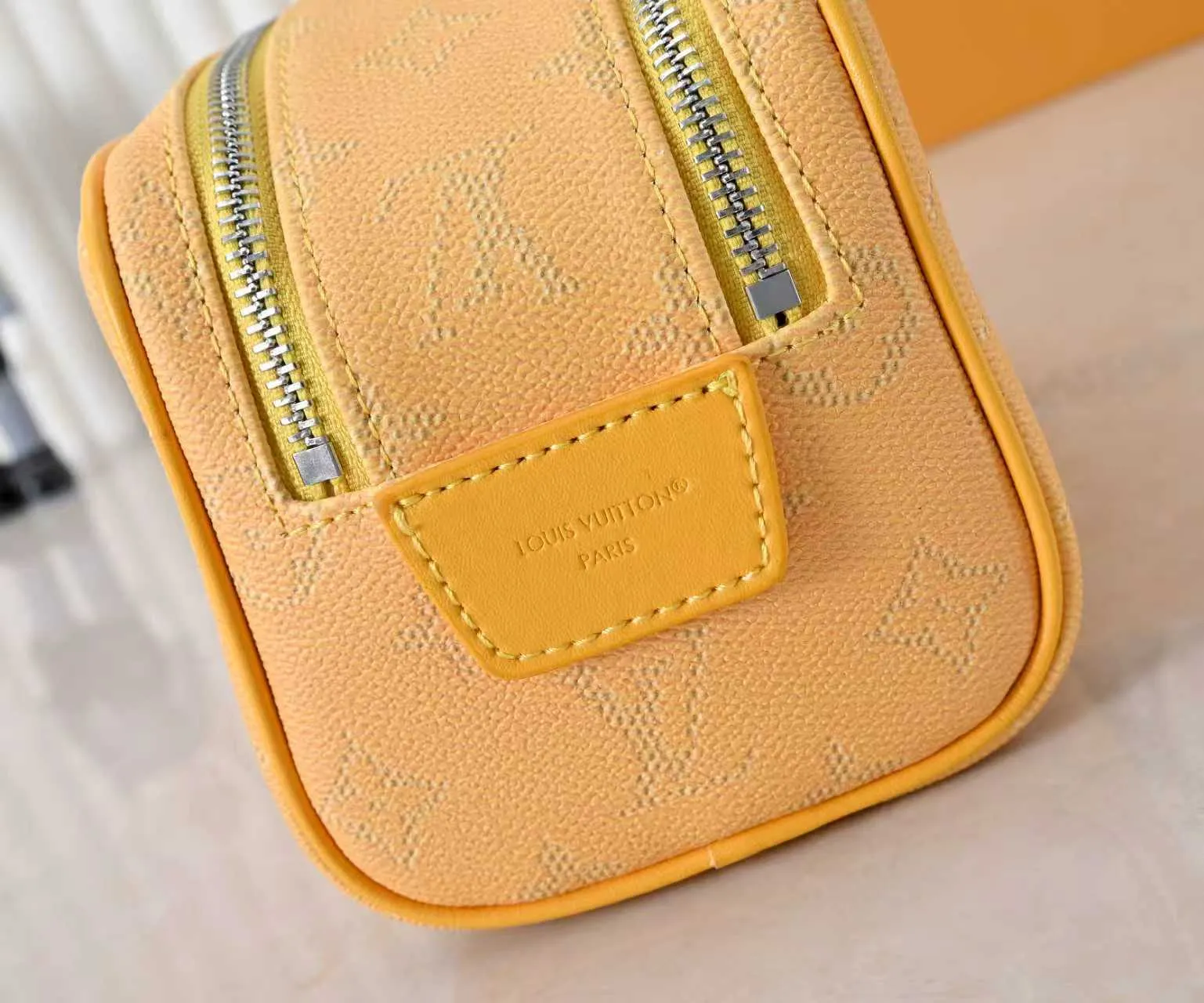 All categories Official website "Brand Women's Bags" Women's Bags 💙 LV 2026 new LV toiletry bag