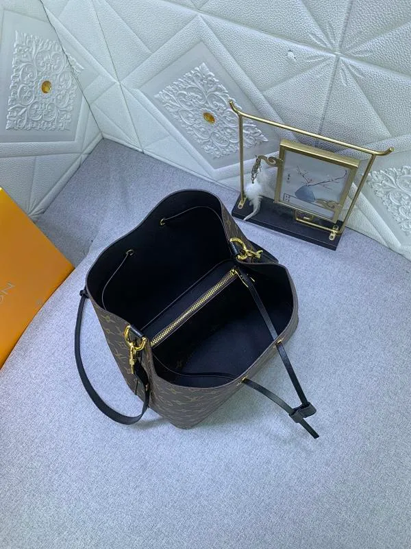 All Categories Official Website "Brand Women's Bags" Women's Bags 💙 LV 2024 New LV Crossbody Bag