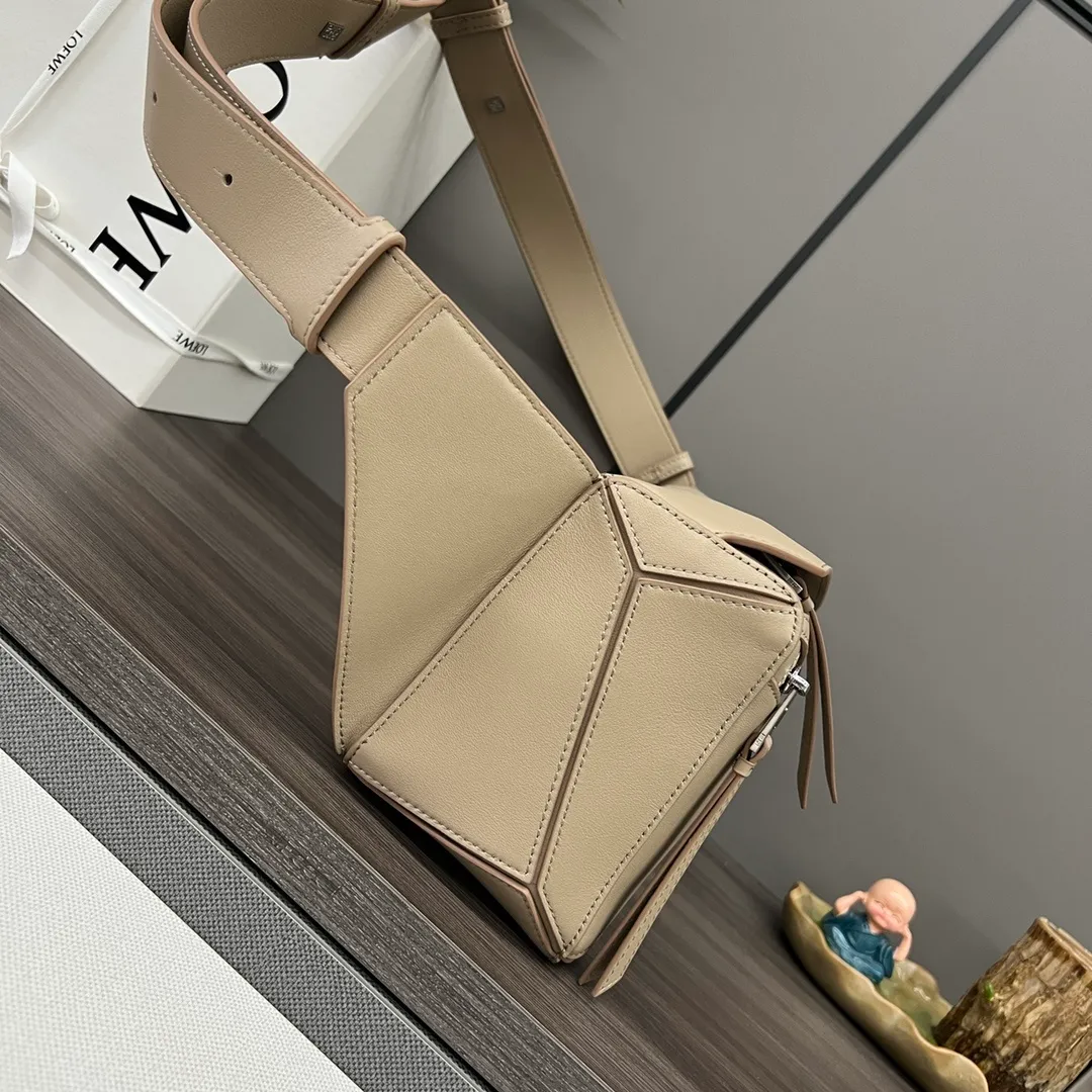 All categories 💚 Top version men’s bags 💚 Loewe 2026 new LOEWE waist bag