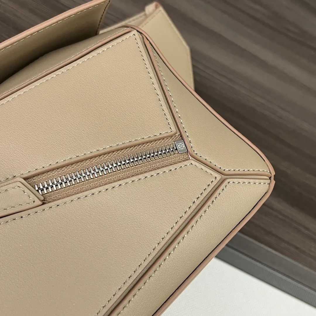 All categories 💚 Top version men’s bags 💚 Loewe 2026 new LOEWE waist bag