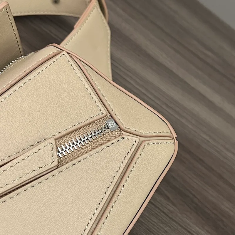 All categories 💚 Top version men’s bags 💚 Loewe 2026 new LOEWE waist bag