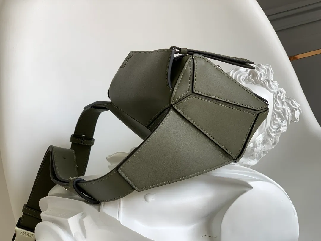 All categories 💚 Top version men’s bags 💚 Loewe 2026 new LOEWE waist bag