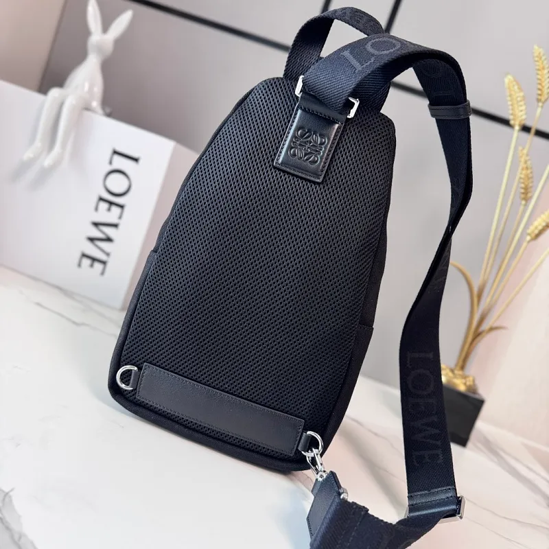 All categories 💚 Top version men’s bags 💚 Loewe 2026 new LOEWE chest bag
