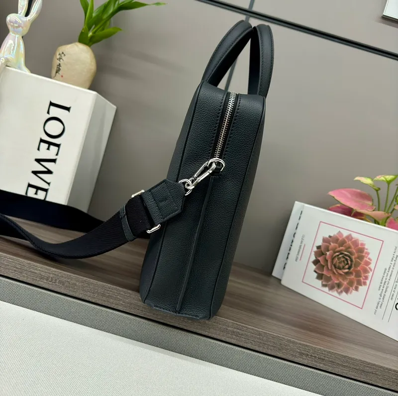 All Categories 💚 Top Version Men’s Bags 💚 Loewe 2026 Fashion LOEWE Genuine Leather Briefcase