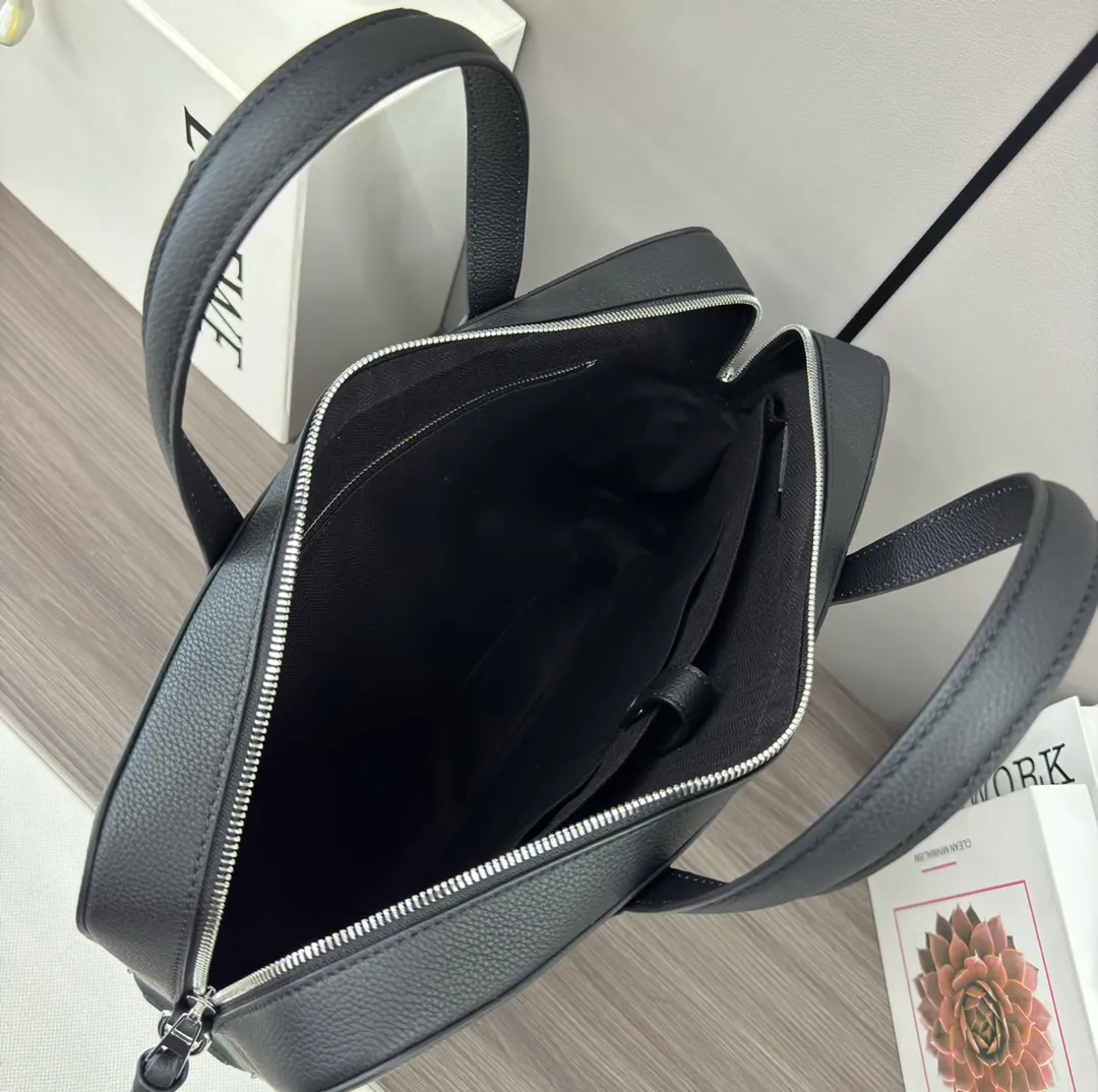 All Categories 💚 Top Version Men’s Bags 💚 Loewe 2026 Fashion LOEWE Genuine Leather Briefcase