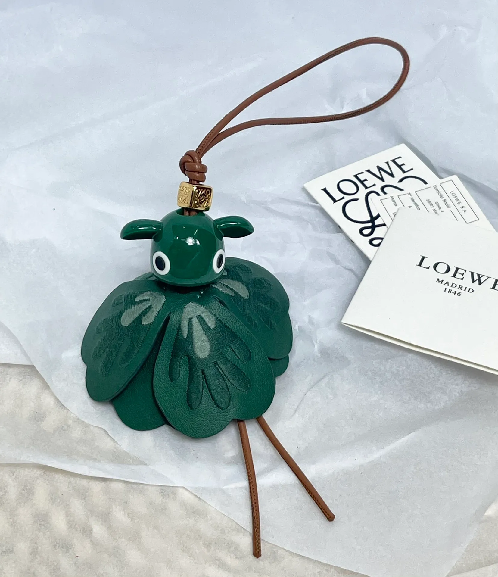 Limited elf pendant