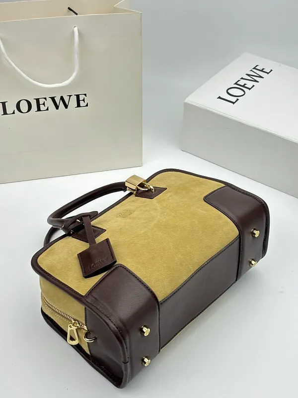 All categories Official website "Brand Women's Bags" Women's Bags 💙 Loewe 2026 new LOEWE crossbody bag