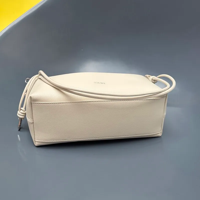 All categories Official website "Brand Women's Bags" Women's Bags 💙 Loewe 2026 new LOEWE armpit shoulder bag