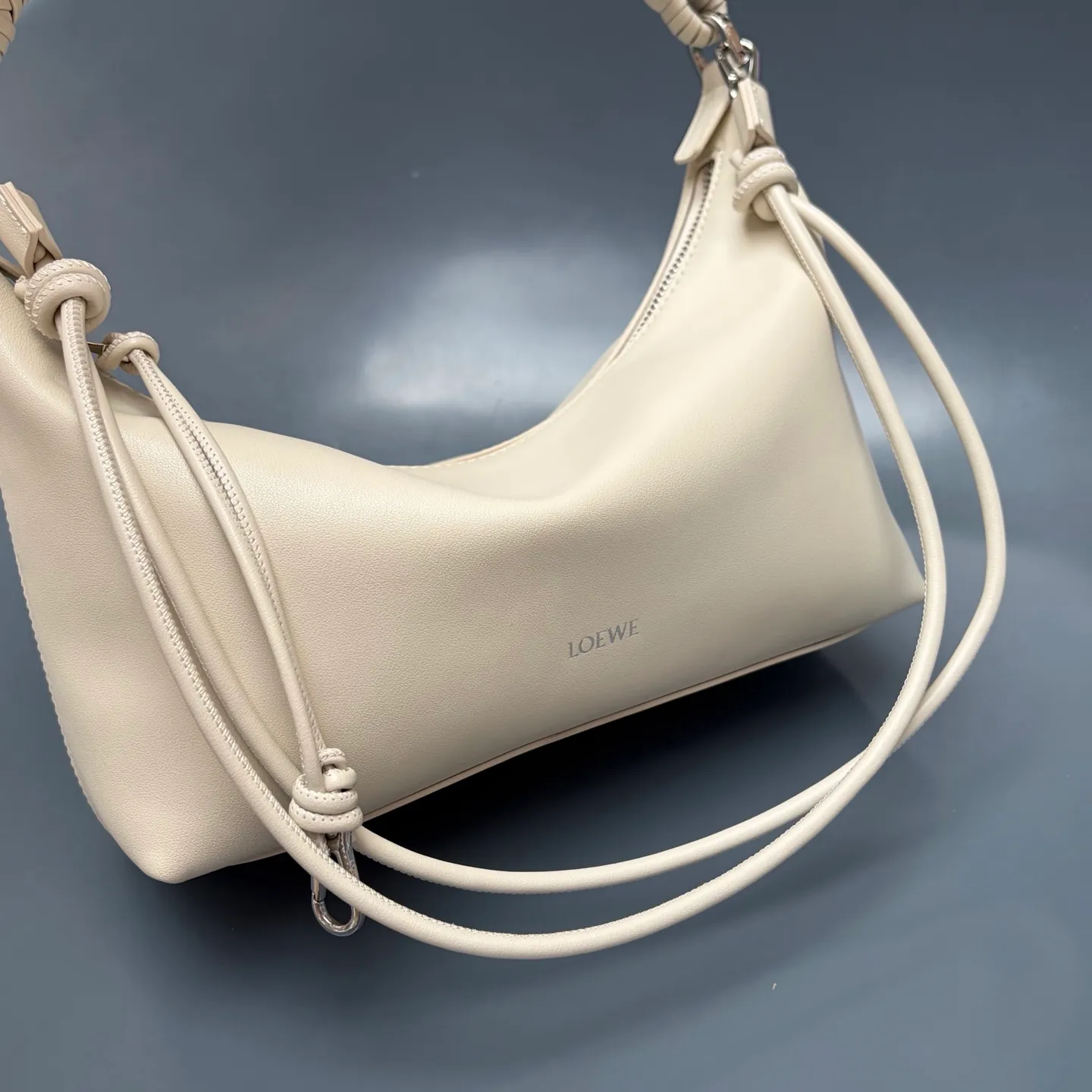 All categories Official website "Brand Women's Bags" Women's Bags 💙 Loewe 2026 new LOEWE armpit shoulder bag