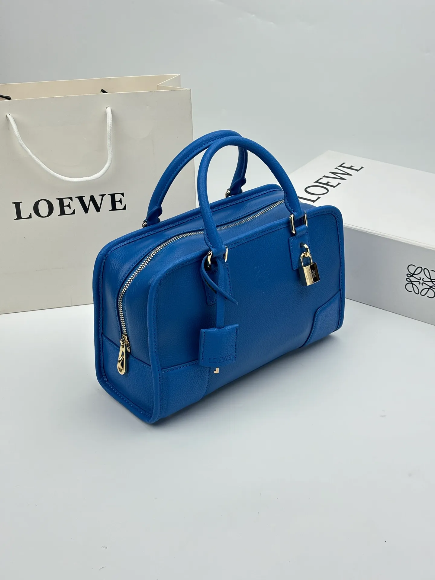 All categories Official website "Brand Women's Bags" Women's Bags 💙 Loewe 2026 new LOEWE crossbody bag
