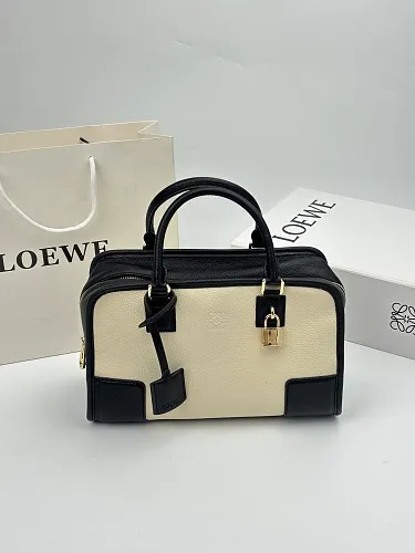 All categories Official website "Brand Women's Bags" Women's Bags 💙 Loewe 2026 new LOEWE crossbody bag