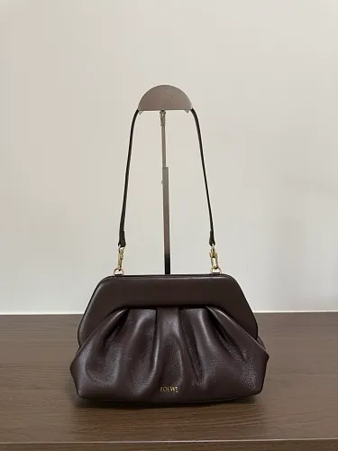 All categories Official website "Brand Women's Bags" Women's Bags 💙 Loewe 2026 new LOEWE armpit bag