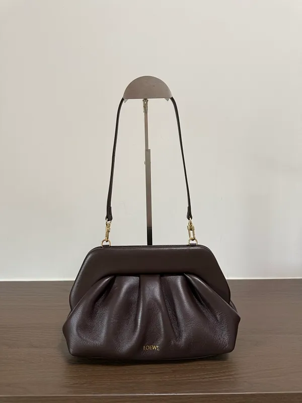 All categories Official website "Brand Women's Bags" Women's Bags 💙 Loewe 2026 new LOEWE armpit bag