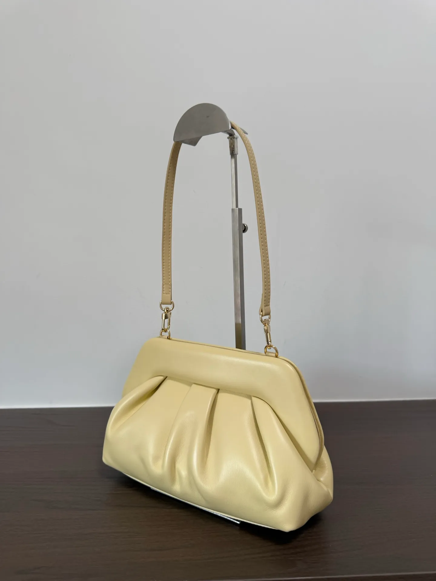 All categories Official website "Brand Women's Bags" Women's Bags 💙 Loewe 2026 new LOEWE armpit bag