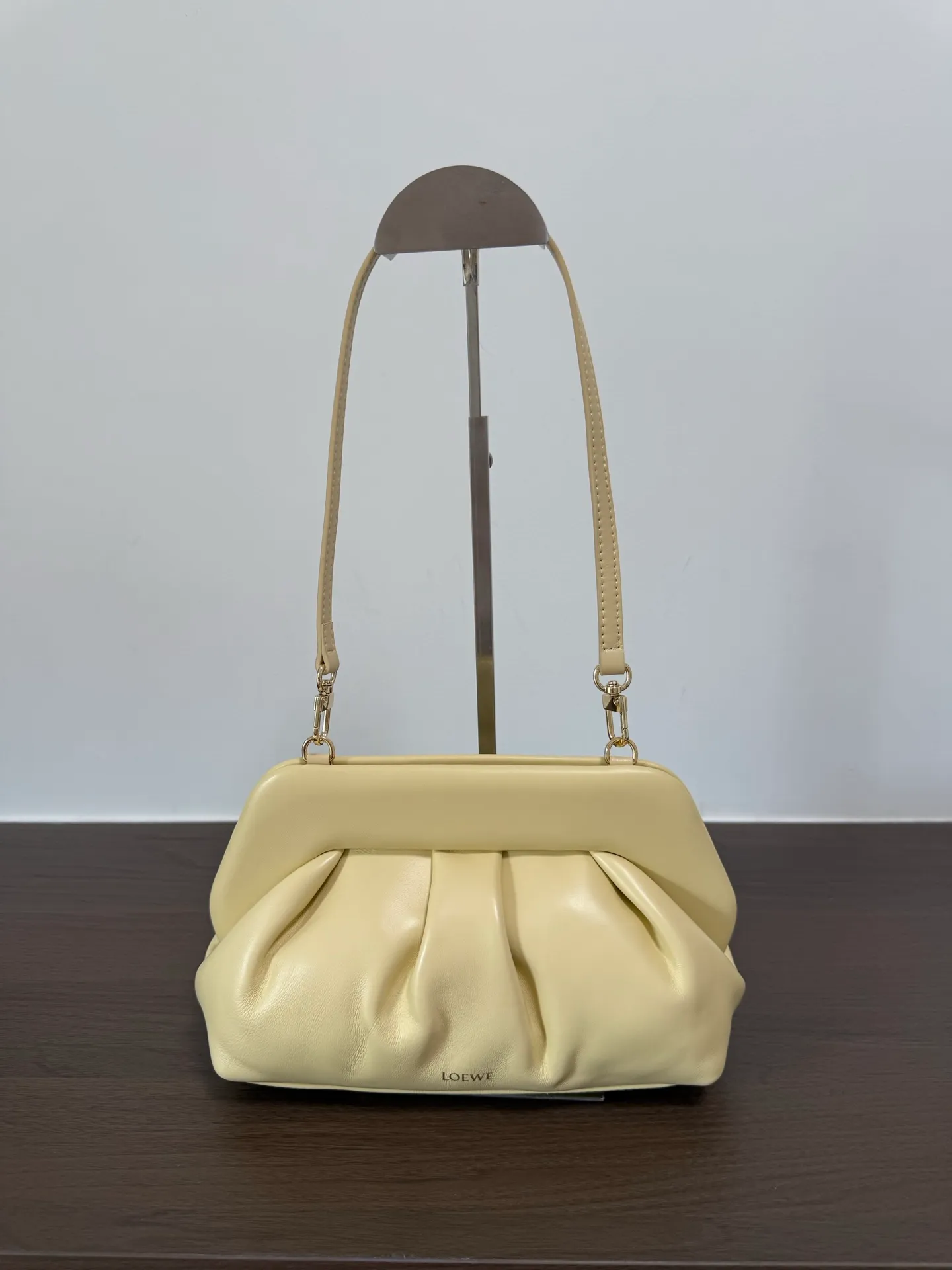 All categories Official website "Brand Women's Bags" Women's Bags 💙 Loewe 2026 new LOEWE armpit bag