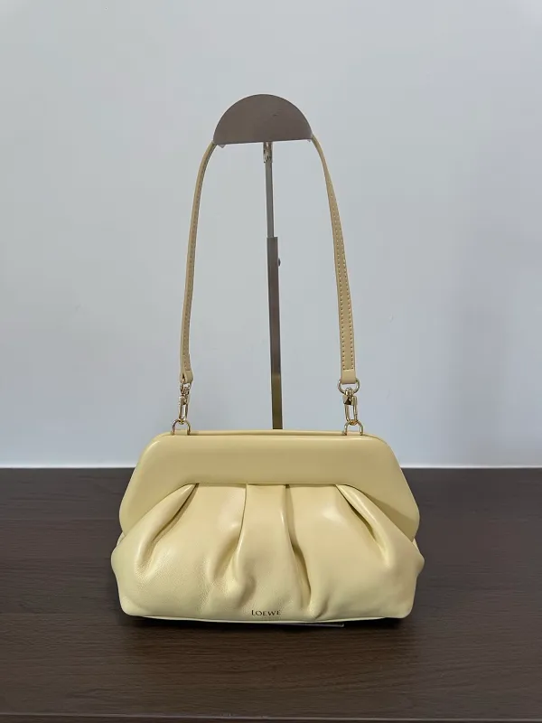 All categories Official website "Brand Women's Bags" Women's Bags 💙 Loewe 2026 new LOEWE armpit bag