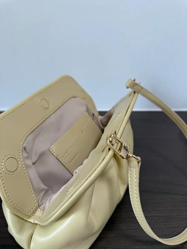 All categories Official website "Brand Women's Bags" Women's Bags 💙 Loewe 2026 new LOEWE armpit bag