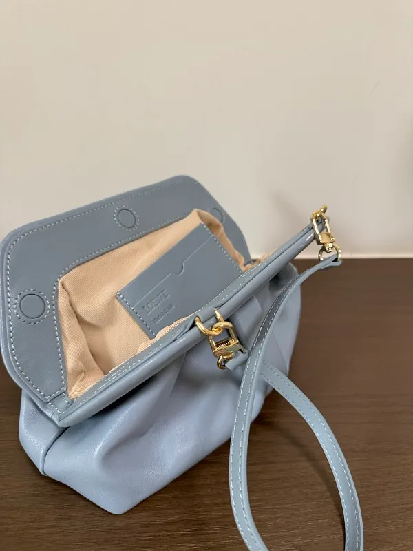 All categories Official website "Brand Women's Bags" Women's Bags 💙 Loewe 2026 new LOEWE armpit bag