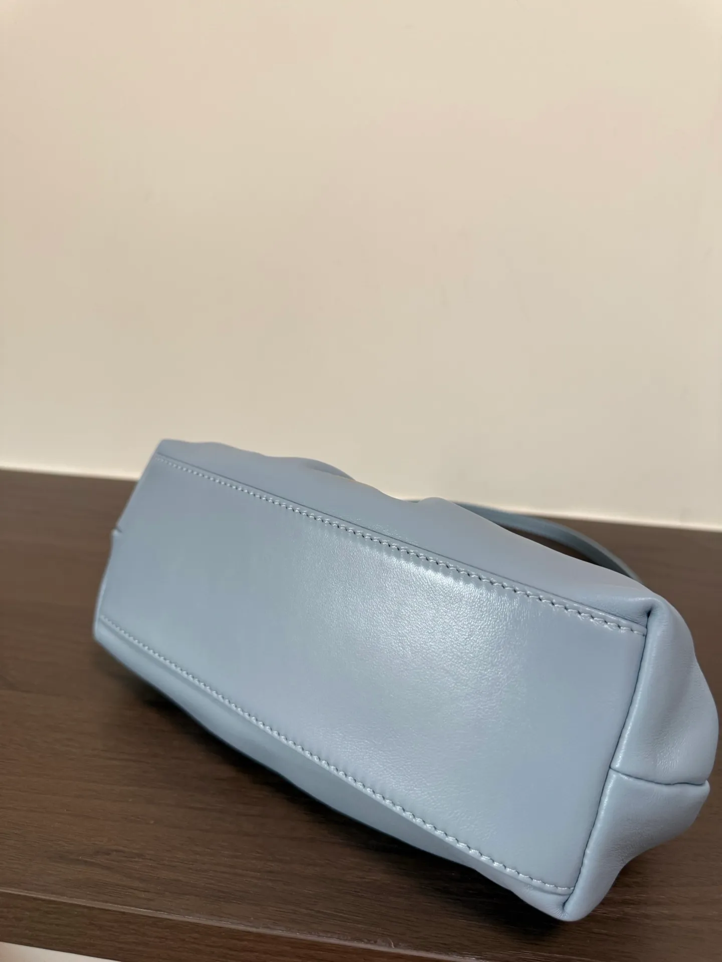 All categories Official website "Brand Women's Bags" Women's Bags 💙 Loewe 2026 new LOEWE armpit bag