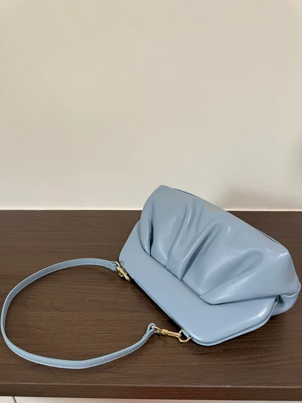 All categories Official website "Brand Women's Bags" Women's Bags 💙 Loewe 2026 new LOEWE armpit bag