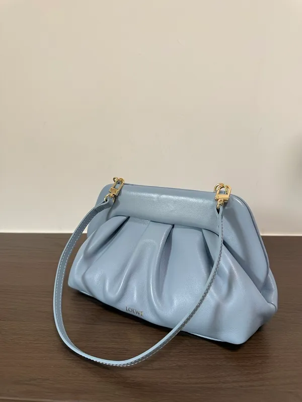All categories Official website "Brand Women's Bags" Women's Bags 💙 Loewe 2026 new LOEWE armpit bag