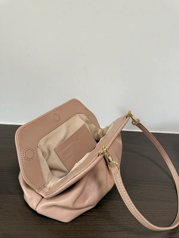 All categories Official website "Brand Women's Bags" Women's Bags 💙 Loewe 2026 new LOEWE armpit bag