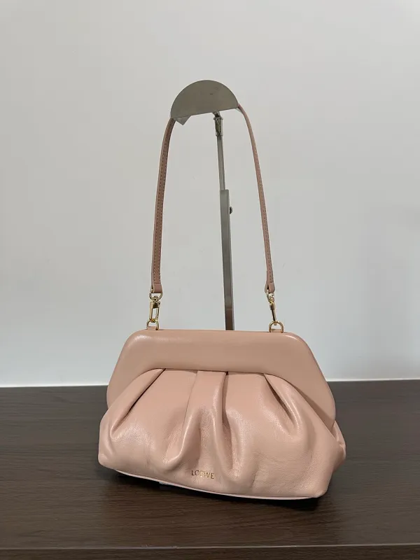 All categories Official website "Brand Women's Bags" Women's Bags 💙 Loewe 2026 new LOEWE armpit bag