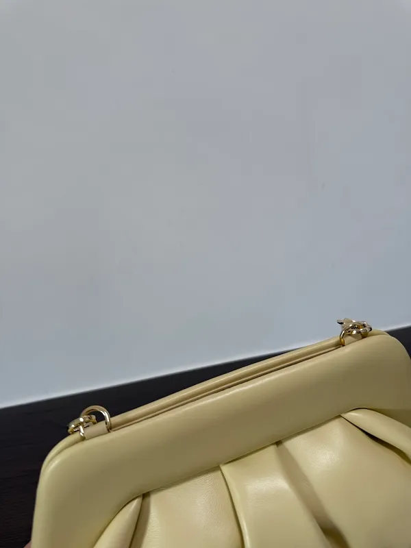 All categories Official website "Brand Women's Bags" Women's Bags 💙 Loewe 2026 new LOEWE armpit bag