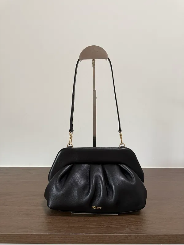 All categories Official website "Brand Women's Bags" Women's Bags 💙 Loewe 2026 new LOEWE armpit bag