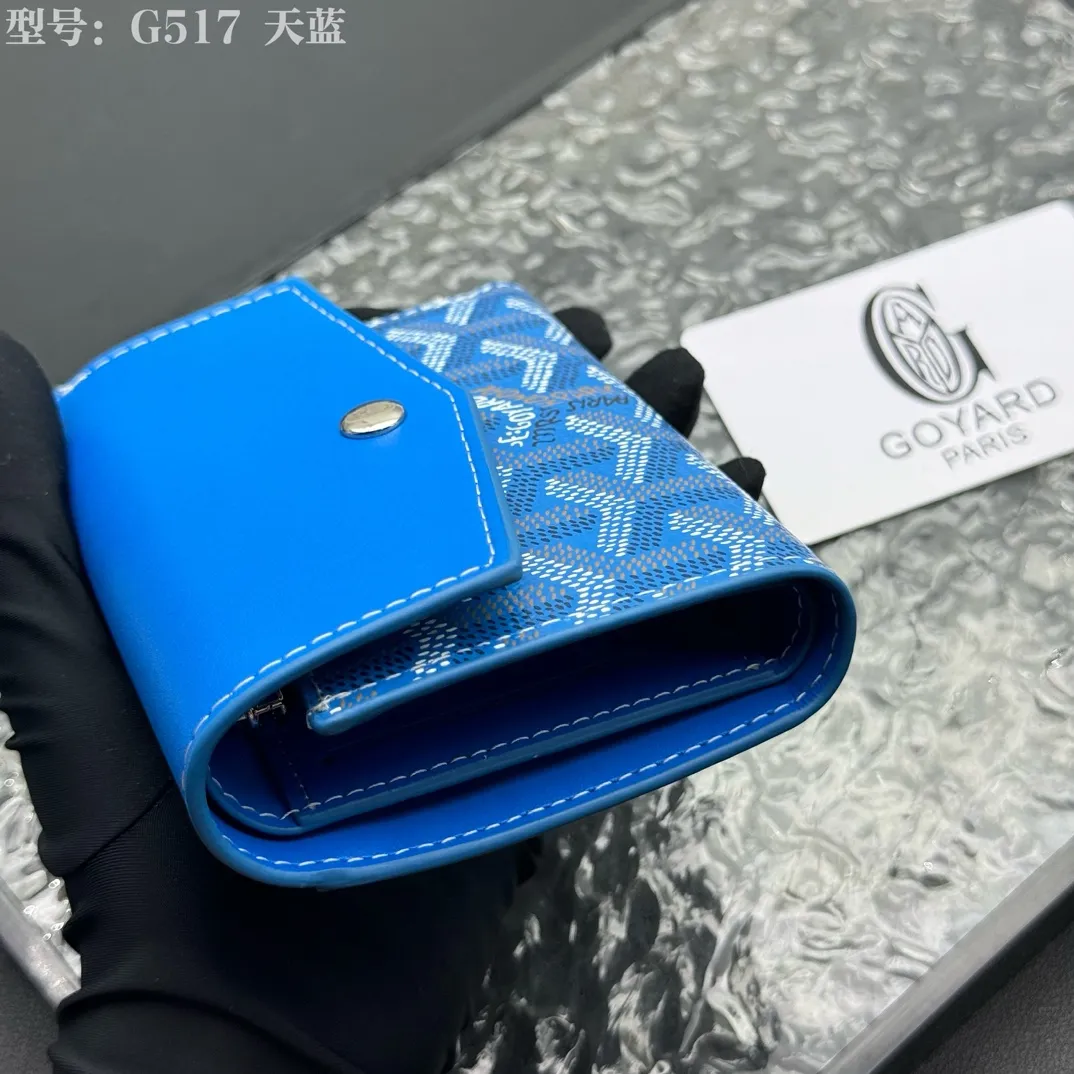 💰120 💎Top Original 𝑮𝑶𝒀𝑨𝑹𝑫 𝑽𝒊𝒄𝒕𝒐𝒊𝒓𝒆 The wallet has a small and compact design that can store cards, banknotes and documents. It's sized to fit in a bag or in a jacket or pants pocket. The Insert Victoire Card Holder can be placed inside the Victoire Wallet to store even more cards. Style number: G517 Size: 12*9*3