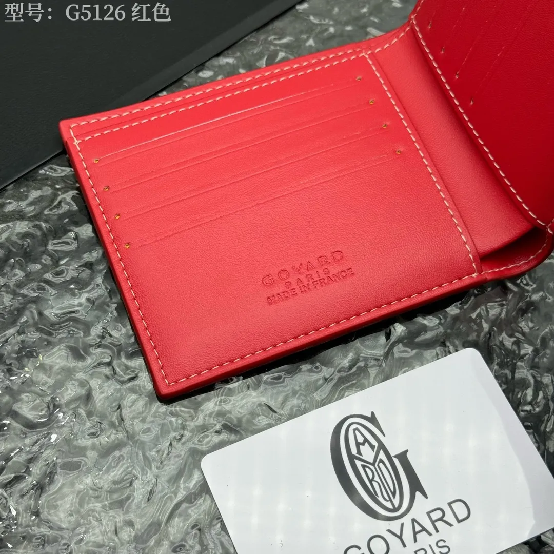 💰110 💎Upgraded original version 𝐠𝐨𝐲𝐚𝐫𝐝 Hot style ❤️Goyard short wallet, Goyard 8-slot card slot wallet, the texture is perfect and can hold about 8-10 cards, it can hold cash, it is thin and does not stand up, it is classic, practical and attractive! If you want to create a short clip with a feeling that is different from others and has a deep taste, it must be him! size: 11*9 (cm) model: G5126