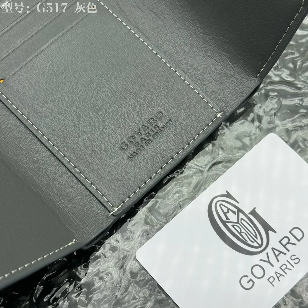 💰120 💎Top Original 𝑮𝑶𝒀𝑨𝑹𝑫 𝑽𝒊𝒄𝒕𝒐𝒊𝒓𝒆 The wallet has a small and compact design that can store cards, banknotes and documents. It's sized to fit in a bag or in a jacket or pants pocket. The Insert Victoire Card Holder can be placed inside the Victoire Wallet to store even more cards. Style number: G517 Size: 12*9*3