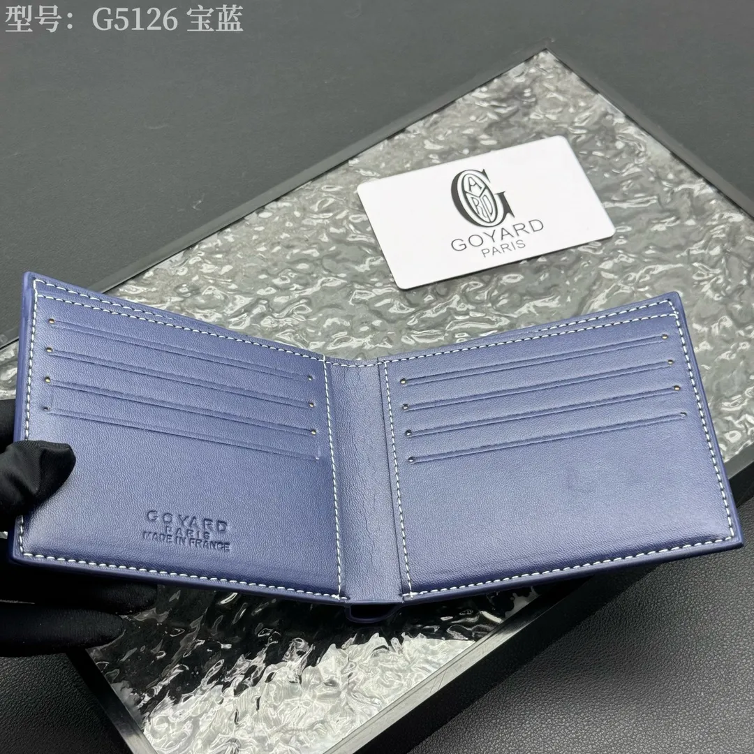 💰110 💎Upgraded original version 𝐠𝐨𝐲𝐚𝐫𝐝 Hot style ❤️Goyard short wallet, Goyard 8-slot card slot wallet, the texture is perfect and can hold about 8-10 cards, it can hold cash, it is thin and does not stand up, it is classic, practical and attractive! If you want to create a short clip with a feeling that is different from others and has a deep taste, it must be him! size: 11*9 (cm) model: G5126